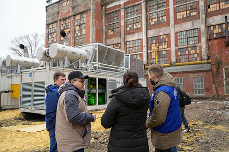 IOM is working closely with public authorities in Ukraine to upgrade the heating production units. Old and inefficient compartments are replaced with new and more sustainable systems, securing uninterrupted heating supply to a larger area.