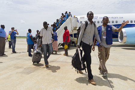 MSS0060
IOM completes on 6 June a 24-day IOM airbridge of 79 flights carrying 11,840 stranded South Sudanese from the Sudanese capital Khartoum to Juba in South Sudan.