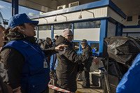 IOM staff carry out DTM activities at the Palanca border point in Moldova. The border point is one of the main ports of entry for people fleeing into Moldova.
