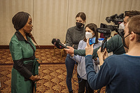 IOM Deputy Director General Ugochi Daniels meets with the media during her trip to Slovakia to discuss the on-going situation in Ukraine advocate for more assistance from the international community in order to meet the growing humanitarian needs of the crisis.