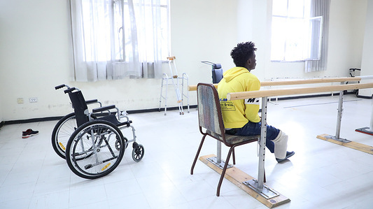 As part of Haji's post-arrival support, he received medical assistance from IOM Ethiopia and was referred to a clinic for his prosthetic leg. Photo: IOM 2022/Kaye Viray